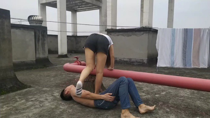uezsmrmvmz0.jpg