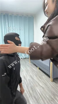 axlfegc0kte.jpg