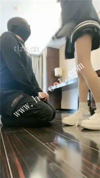 ahjvjys1mcf.jpg