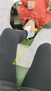 n0n035gdbat.jpg