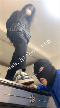 hsyfqh4syqy.jpg