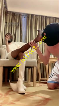ggukva2dxyu.jpg