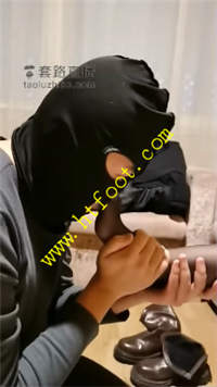 wx1toyx5zrb.jpg