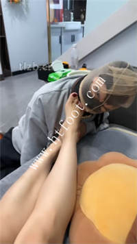 1ubngonryup.jpg