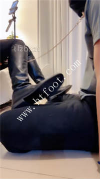 bwzfbl5c4u5.jpg