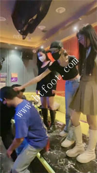 j0rqlqnsg3u.jpg