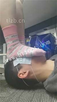 tu2di5gn5fi.jpg