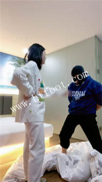 gsmxjazh1cr.jpg