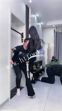 e1bc40tfvj4.jpg