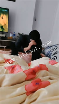 uwi01z5rosr.jpg