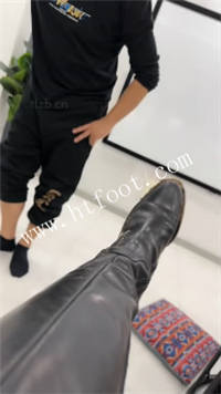 0ilepni1fhx.jpg