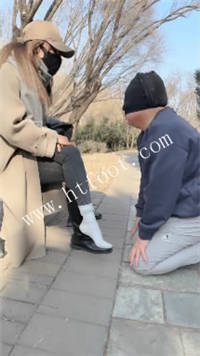 selfkg4ojjw.jpg