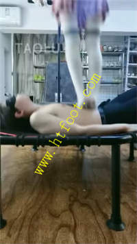 wl5trc3abur.jpg