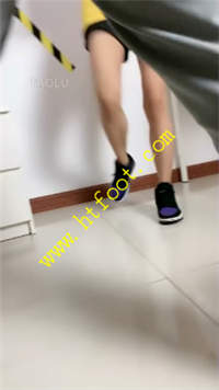 m2stf2qobdn.jpg