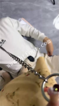j040y3ojvri.jpg