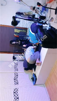 dy1pokf01lj.jpg