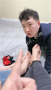 2rhzusalugk.jpg
