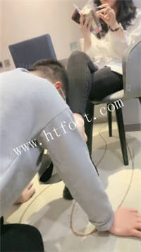 a4zsebldt4b.jpg