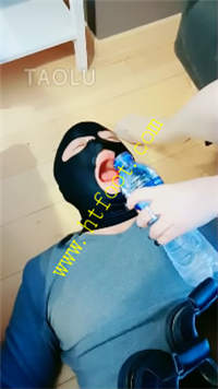 arwi0kcmyvh.jpg