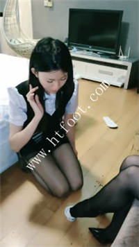 zoliq00mp03.jpg