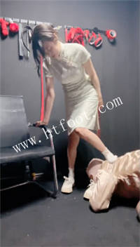 hd12tmvqazv.jpg