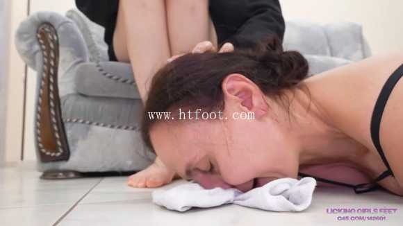 flsjzes2pcw.jpg