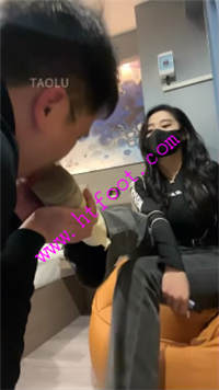 eifdn5mi1vp.jpg