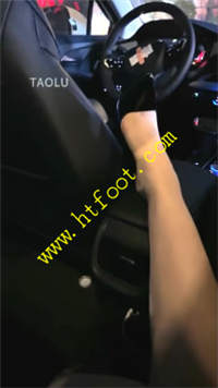 35mx32j1nsq.jpg