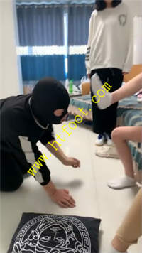 ac1wejgf0ht.jpg