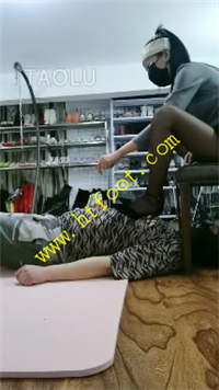 fm4pubd4r12.jpg