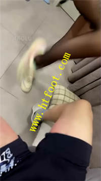 gob0xc5d1nr.jpg
