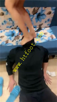 3whid3nxe00.jpg