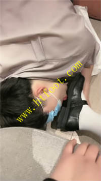 0rv15lqxwce.jpg