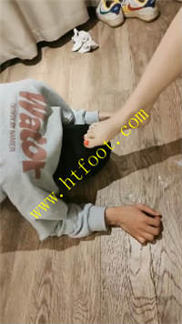 2wau01n04is.jpg
