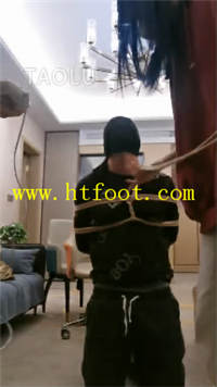 551lde2xg5m.jpg