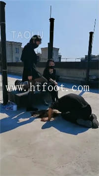 rqstkjl30i1.jpg