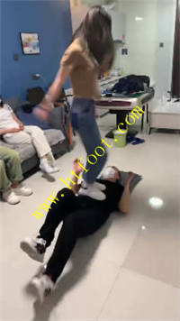 at04ocfq2ce.jpg