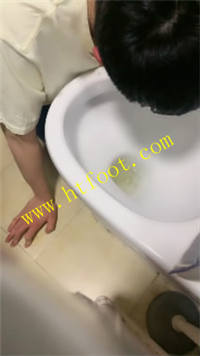 r2i0lismbk0.jpg