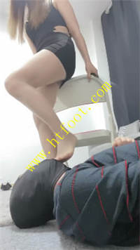 vlbjsku1t2a.jpg