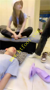 w21rno45l5t.jpg