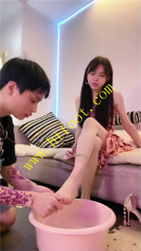 t4srn4mciv5.jpg