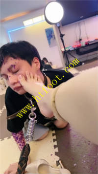 auqfzftplms.jpg