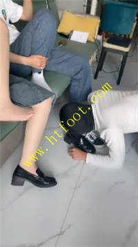 vwoevelsr2g.jpg