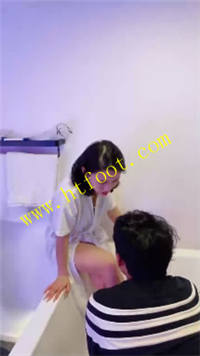 zmbucwfwugt.jpg