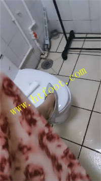 kmvz1v1u40a.jpg