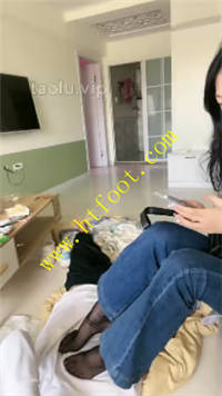 mucbl34kqcr.jpg