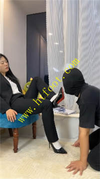 xucw1liw030.jpg