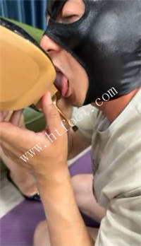 y33whq04q4q.jpg