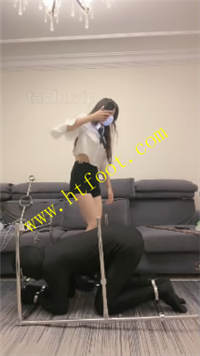 2oeoy5jiprn.jpg