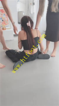 bvoot1hphu0.jpg